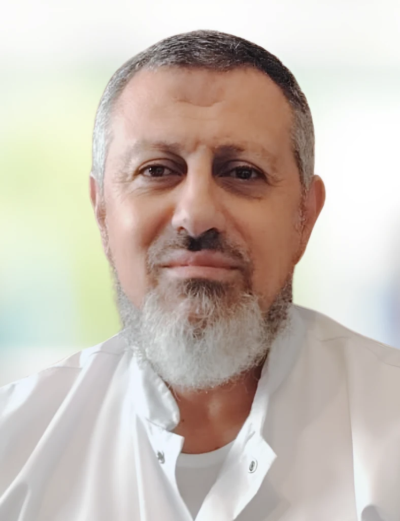 Portrait du Dr Najib Boudra, gynécologue obstétricien à Fès