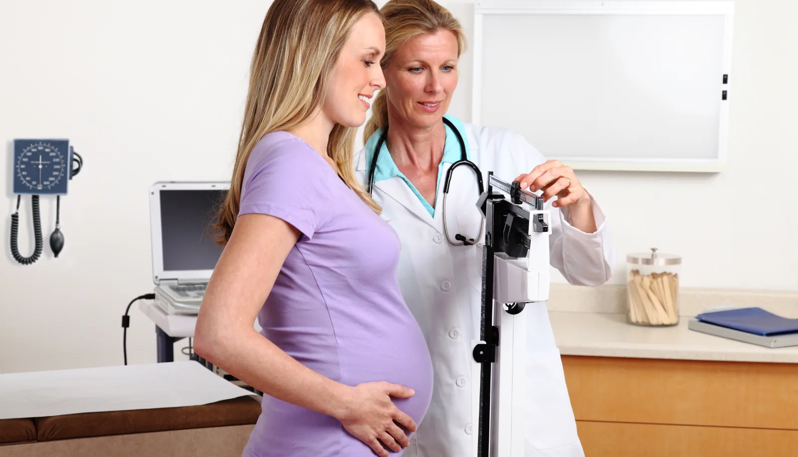 Pregnant woman at a pregnancy follow-up consultation in Fes
